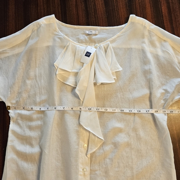 GAP White Semi Sheer Short Sleeve Button Down Ruffle Front Blouse M NWT - Picture 6 of 13